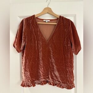 Madewell Velvet V-Neck Top in Rust